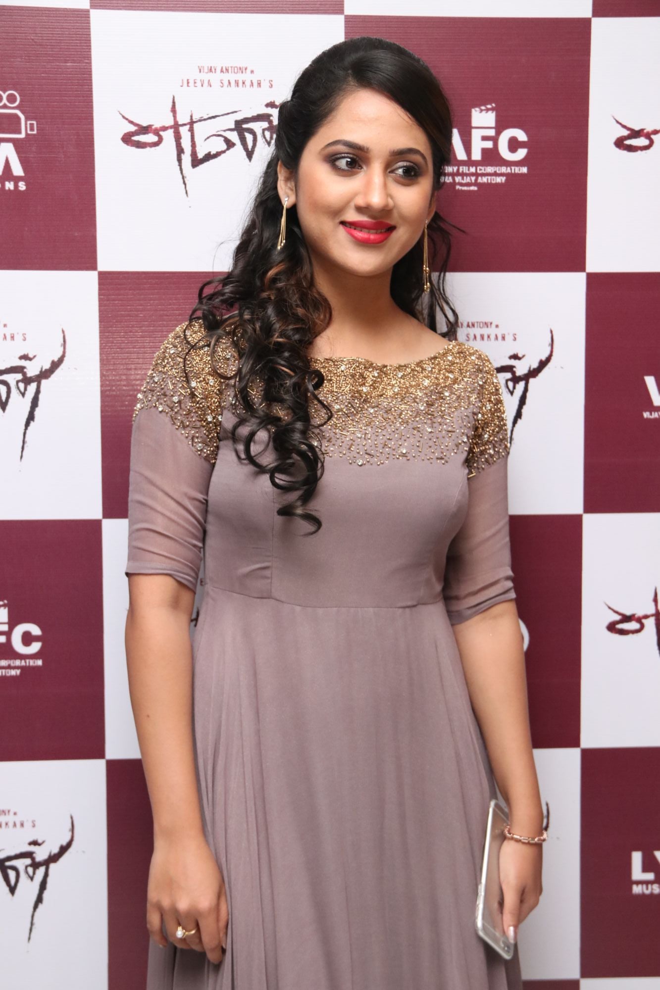 Mia George Mesmerizing Photos Collection