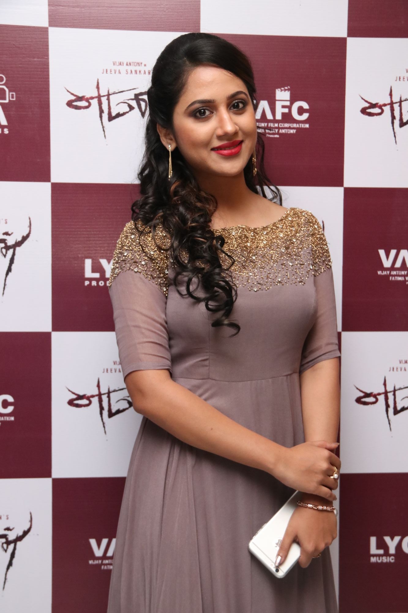 Mia George Mesmerizing Photos Collection