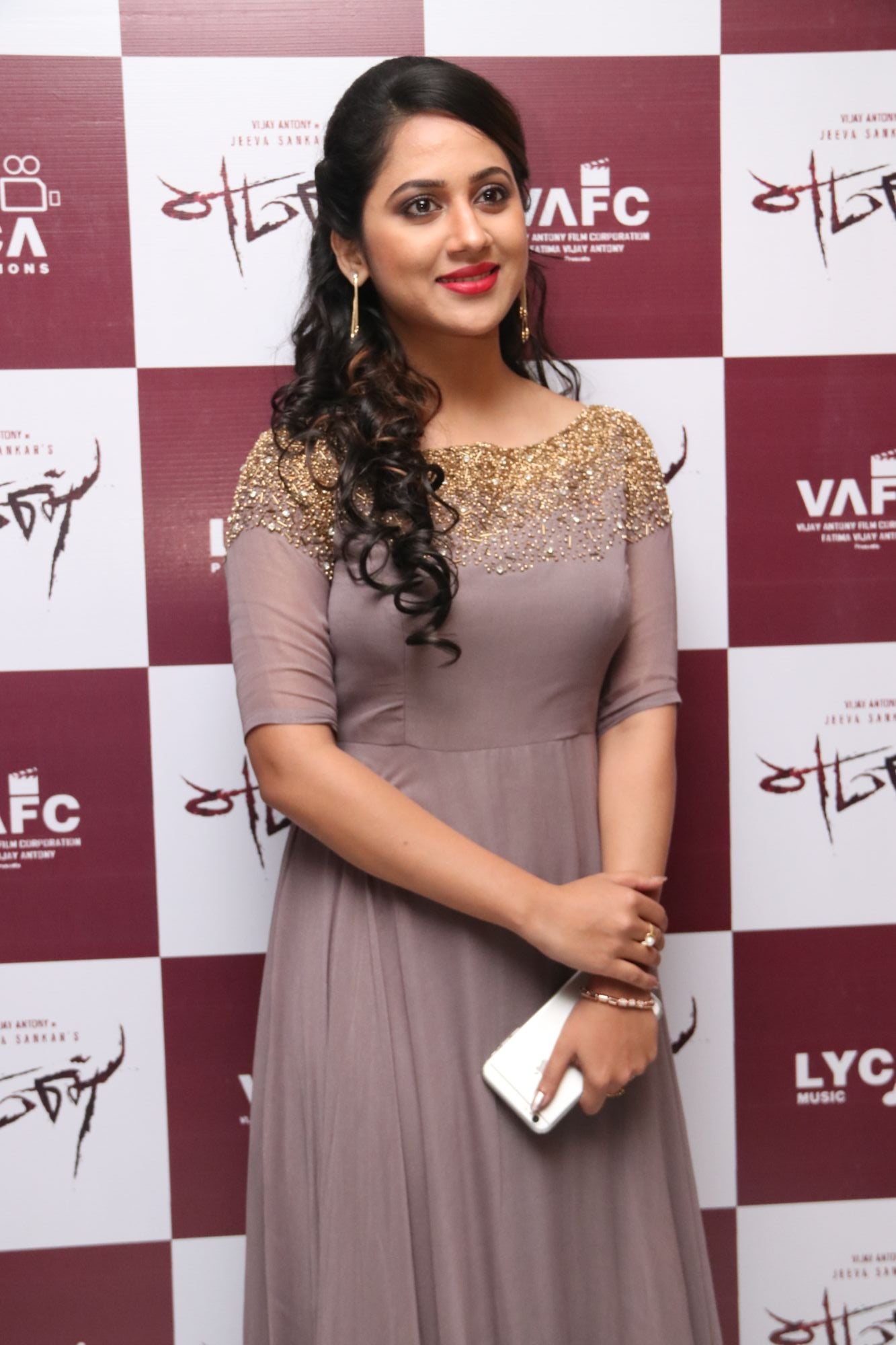 Mia George Mesmerizing Photos Collection