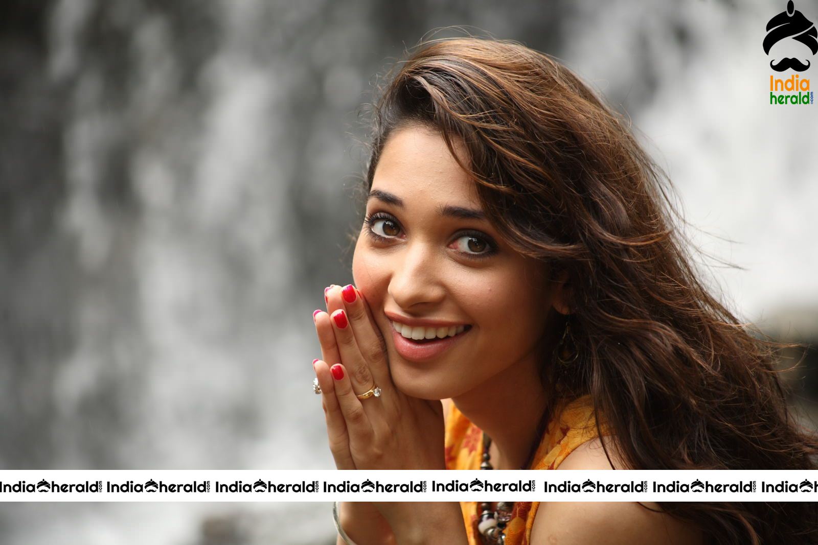 Milky White Beauty Tamannaah Hot and Rare Stills from KK Tamil Movie Set 1