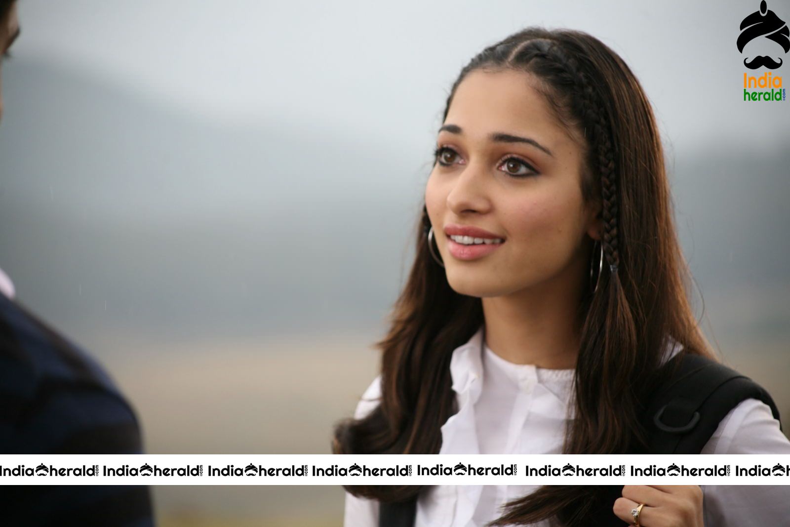 Milky White Beauty Tamannaah Hot and Rare Stills from KK Tamil Movie Set 4