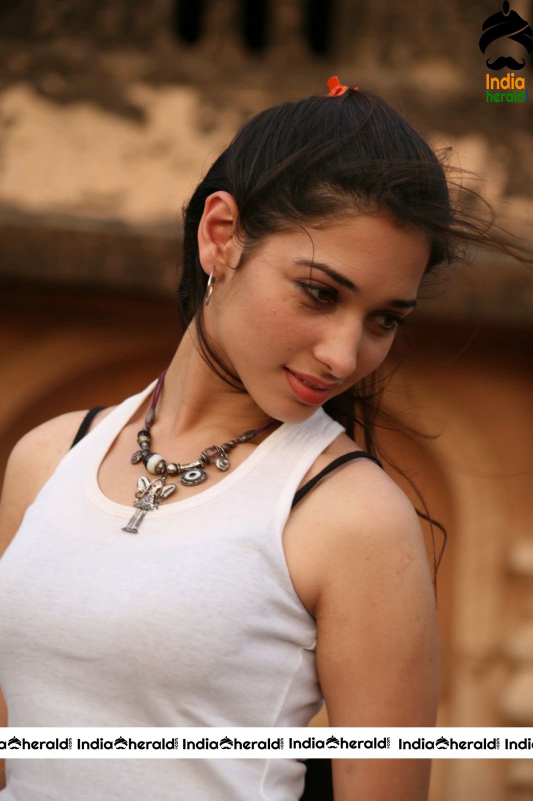 Milky White Beauty Tamannaah Hot and Rare Stills from KK Tamil Movie Set 6