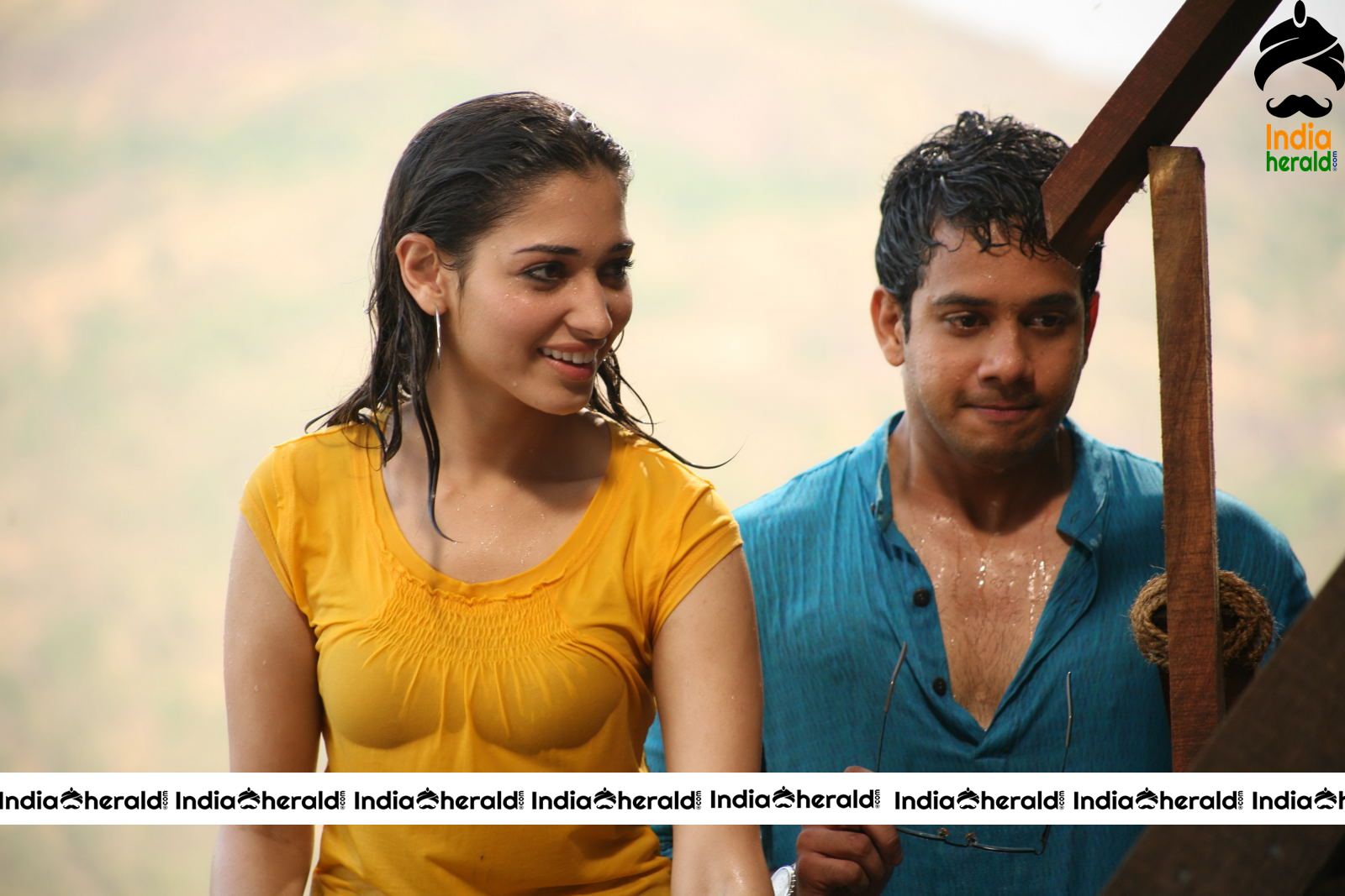 Milky White Beauty Tamannaah Hot and Rare Stills from KK Tamil Movie Set 6