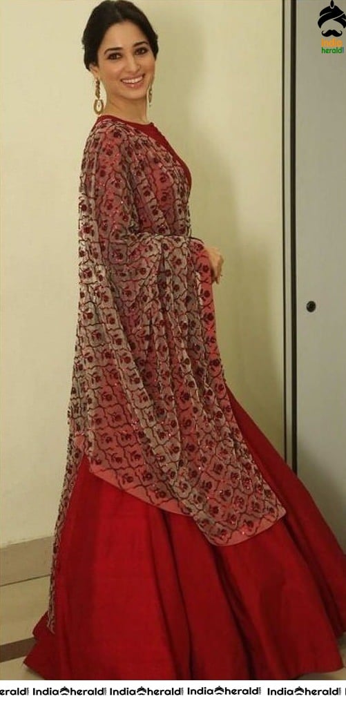 Milky White Beauty Tamannaah Rare Hot Photos as a treat for your eyes Set 3