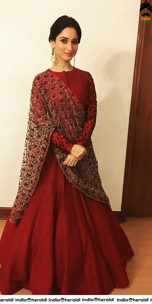 Milky White Beauty Tamannaah Rare Hot Photos as a treat for your eyes Set 3