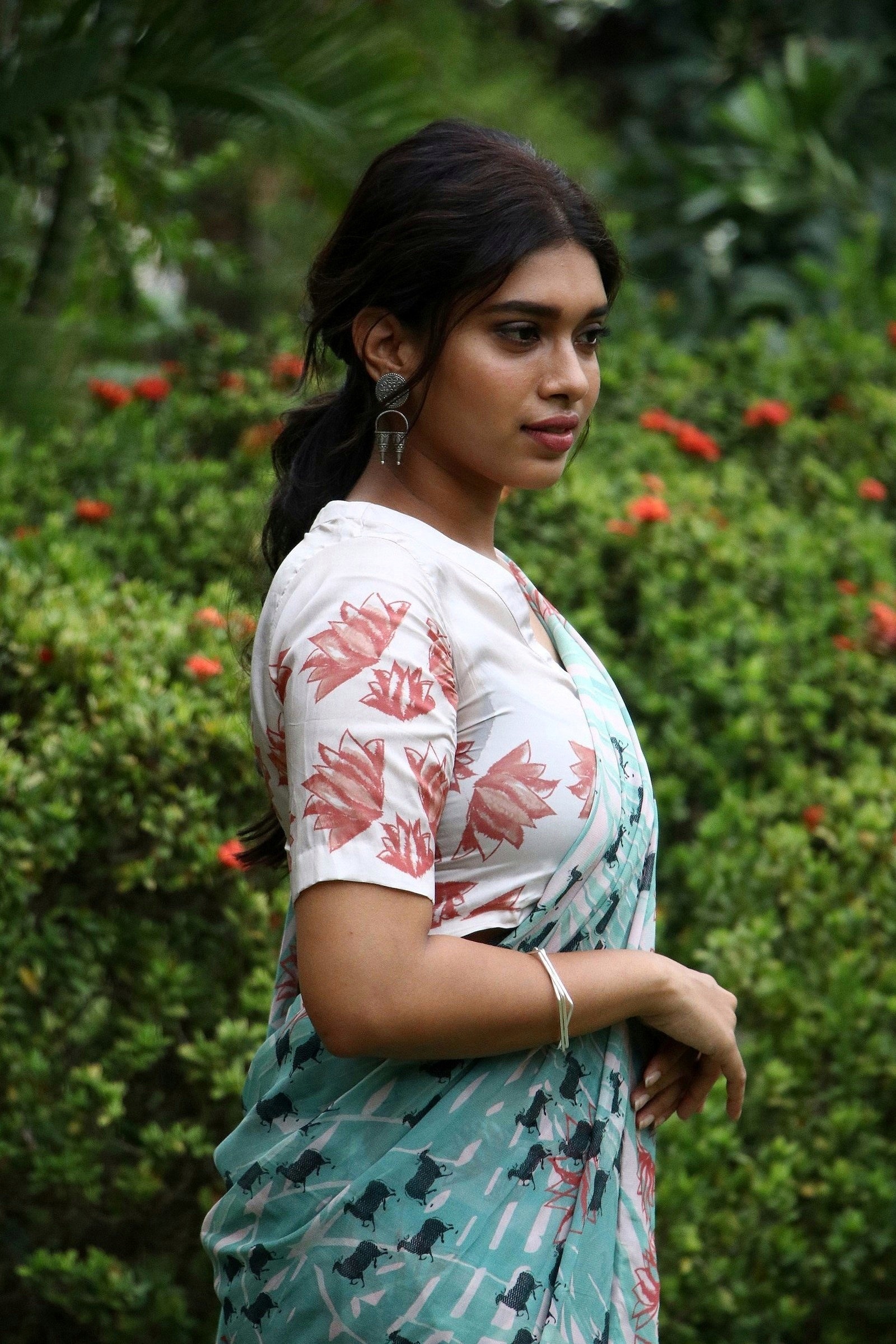 Model Dushara Saree Photoshoot Hot Stills