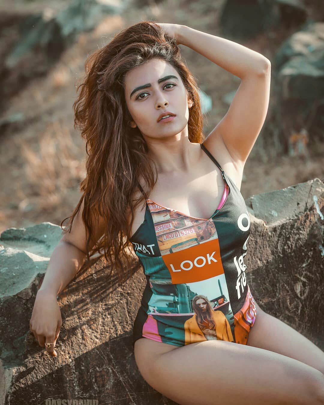 Model Jinal Joshi alluring bikini images