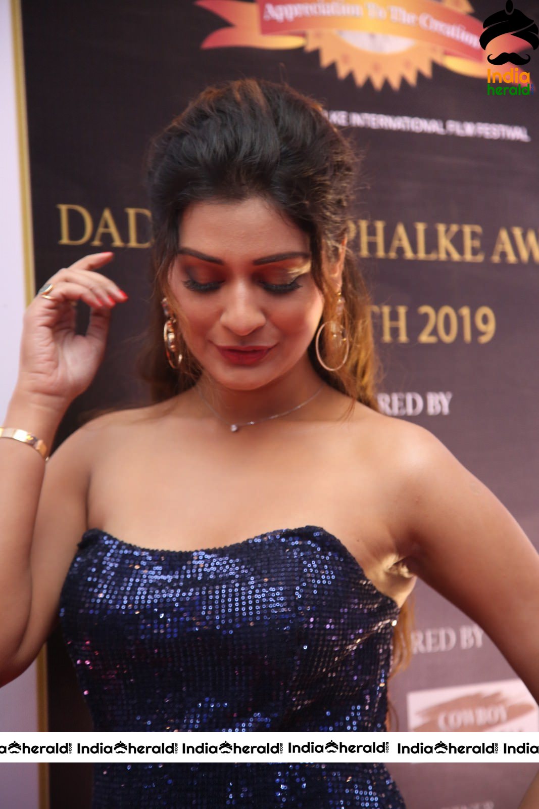 More Hot and Sexy Photos Of Payal Rajput From The Award Show Set 3
