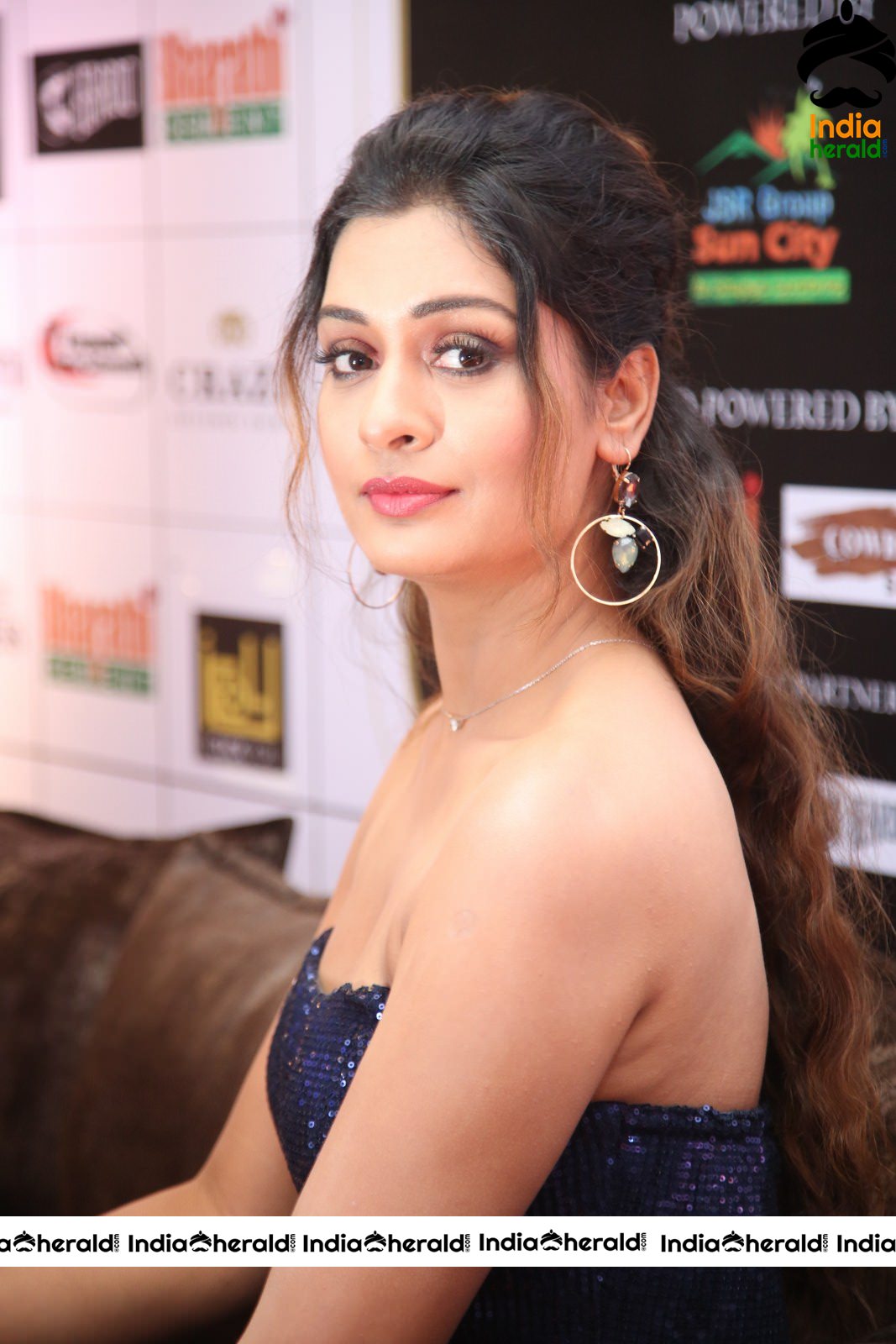 More Hot and Sexy Photos Of Payal Rajput From The Award Show Set 5