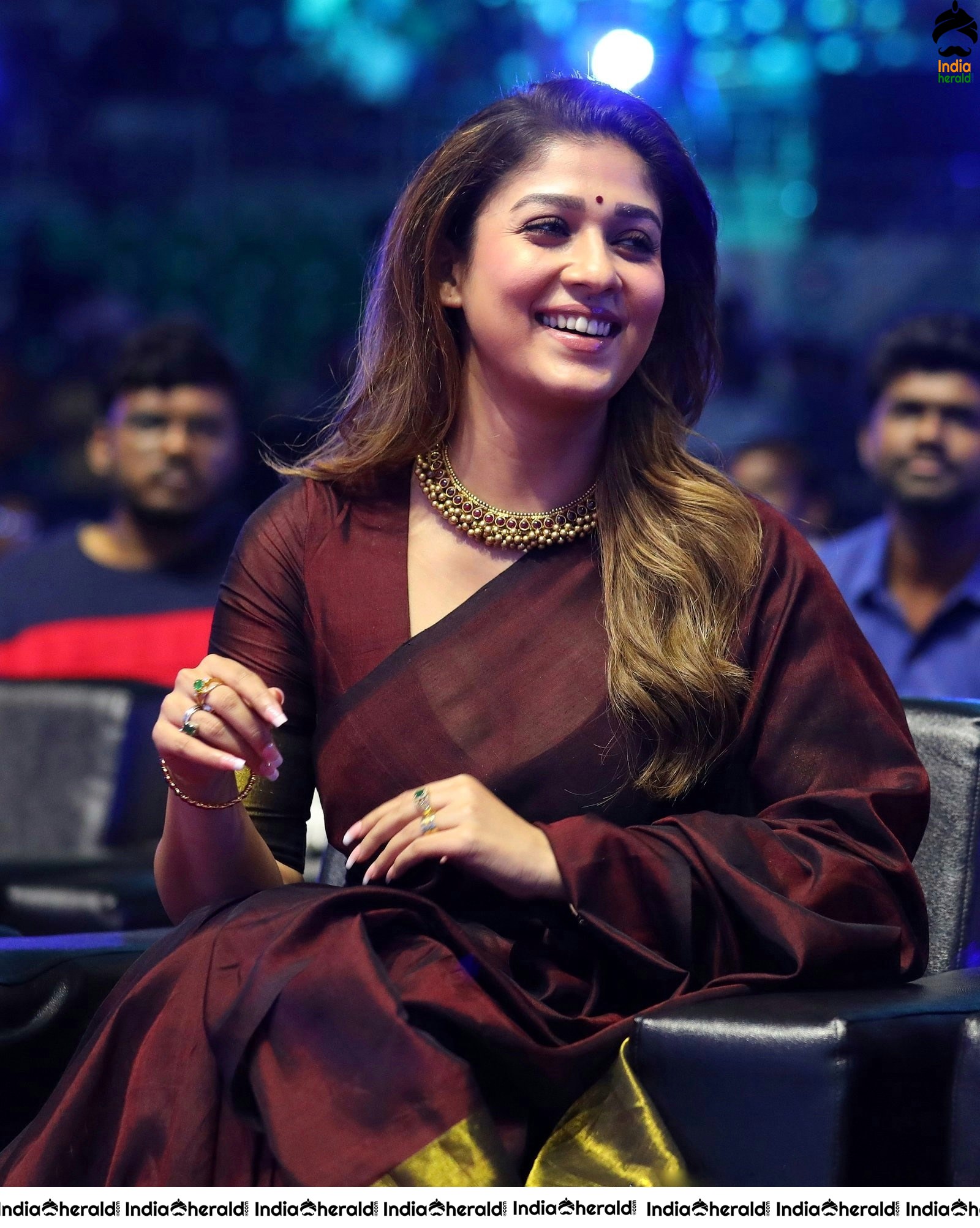 More Photos of Nayanthara from Zee Awards