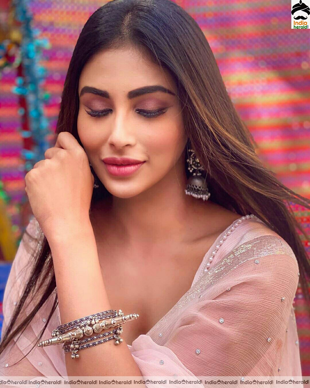 Mouni Roy Hot Stills In Chudi