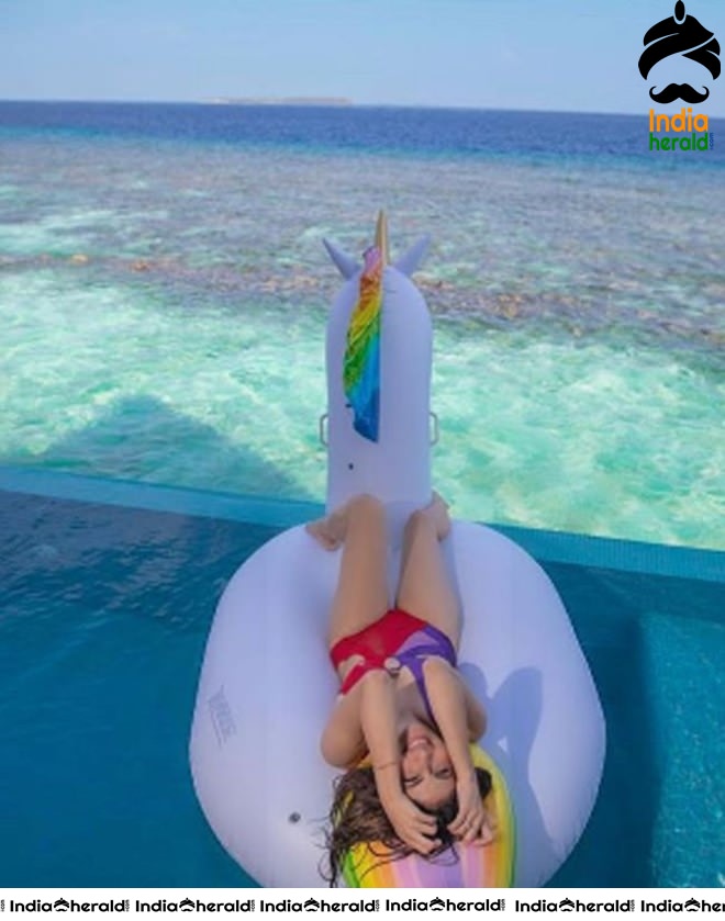 Mouni Roy Mesmerizing Hot Photos Collection Set 2