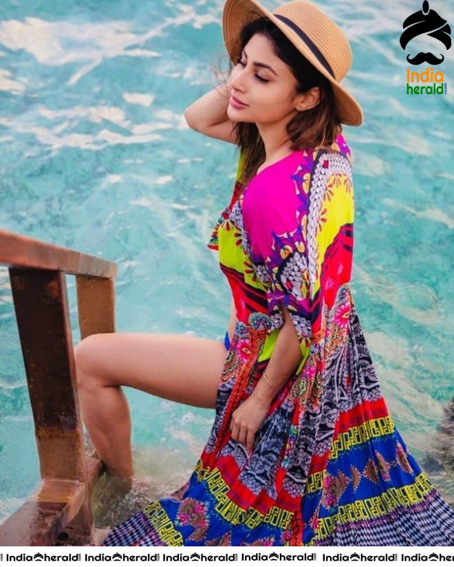 Mouni Roy Mesmerizing Hot Photos Collection Set 2