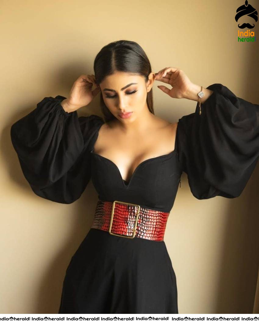 Mouni Roy Mesmerizing Hot Photos Collection Set 2