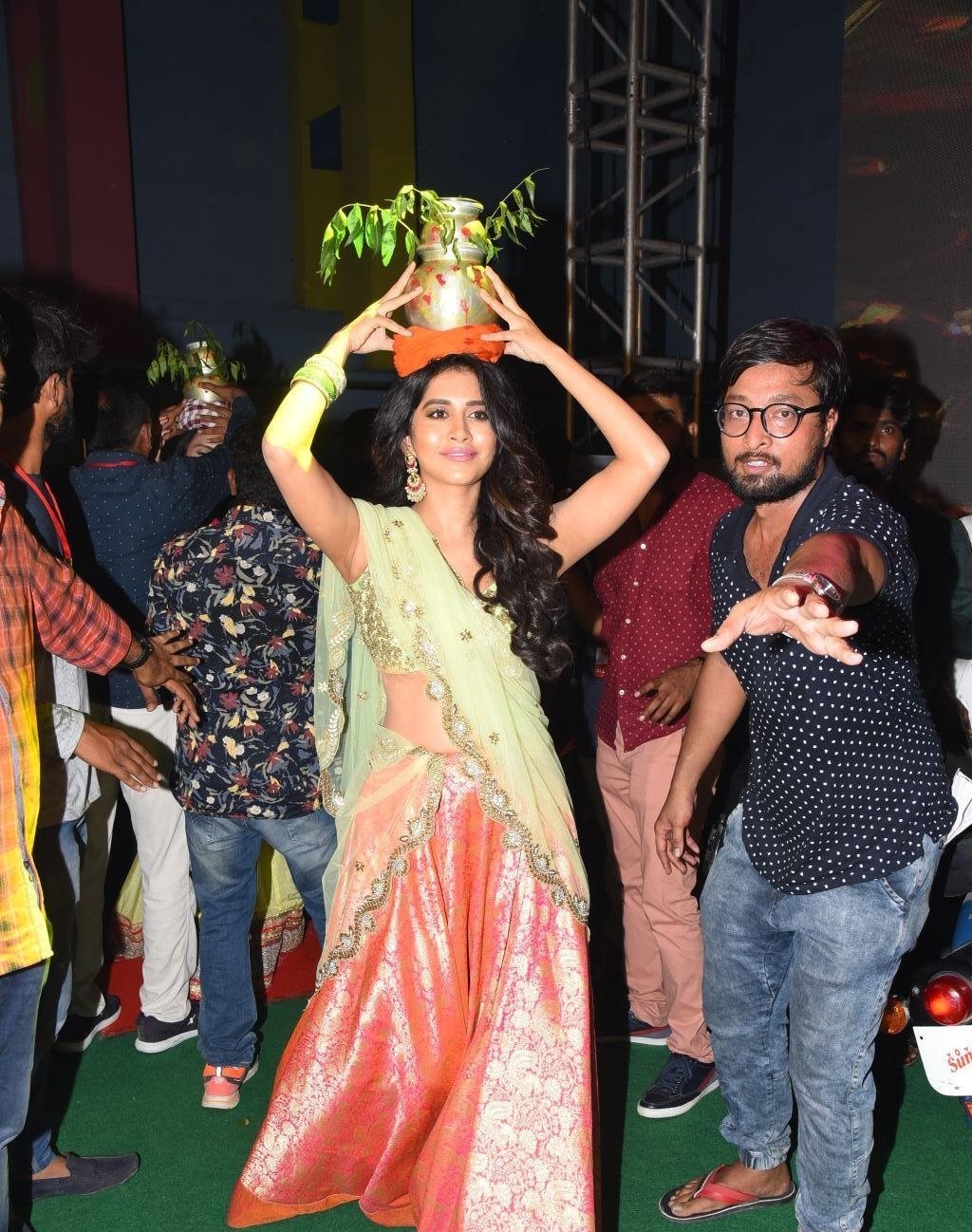 Nabha Natesh Hot Show At Ismart Shankar Movie Benalu Public Event