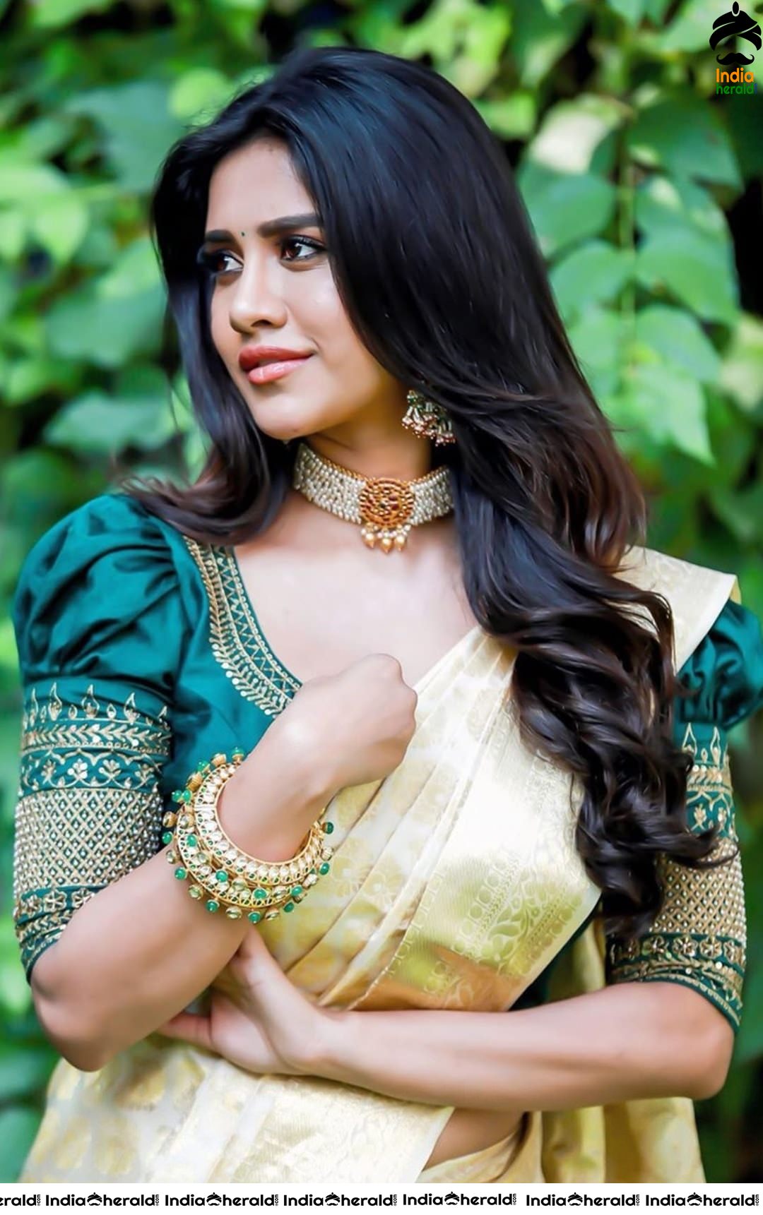Nabha Natesh Latest Hot Cleavage Revealing Photoshoot in Saree