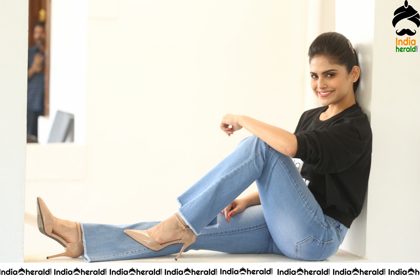 Naina Ganguly Latest Photos Set 2