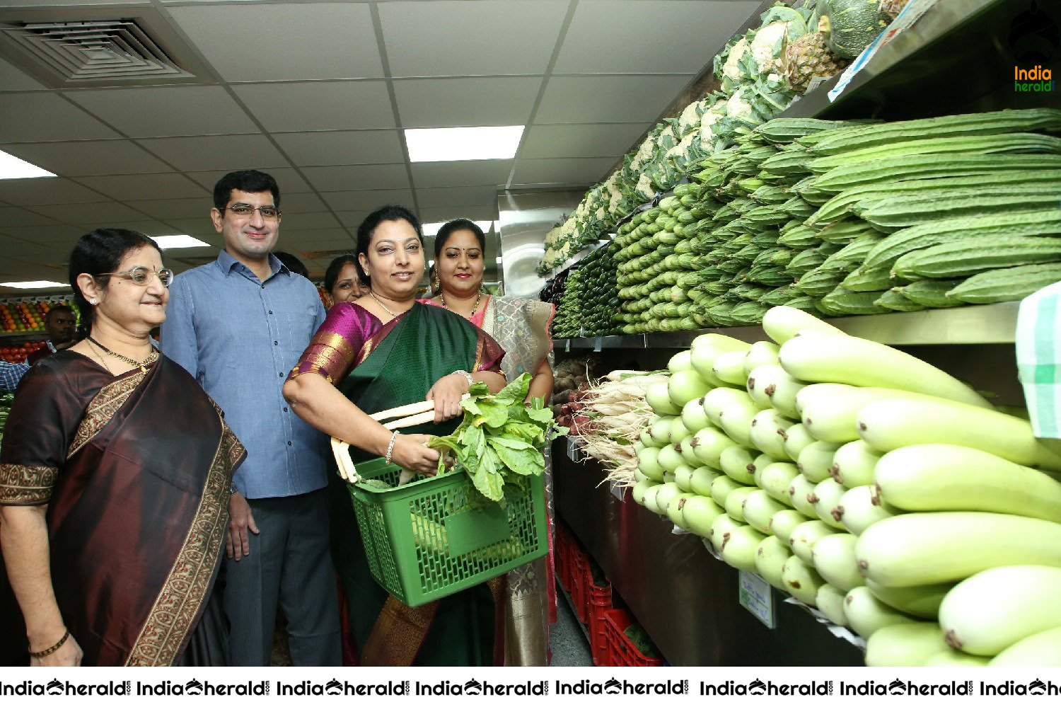 Nandamuri Vasundhara Inaugurates Pure O Natural outlet at KPHB Set 1