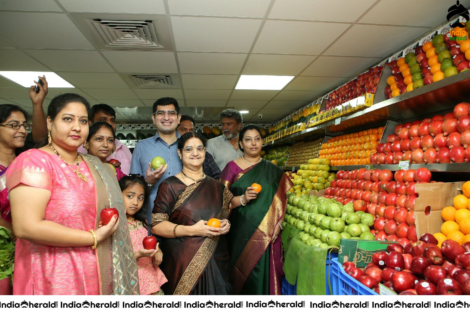 Nandamuri Vasundhara Inaugurates Pure O Natural outlet at KPHB Set 1