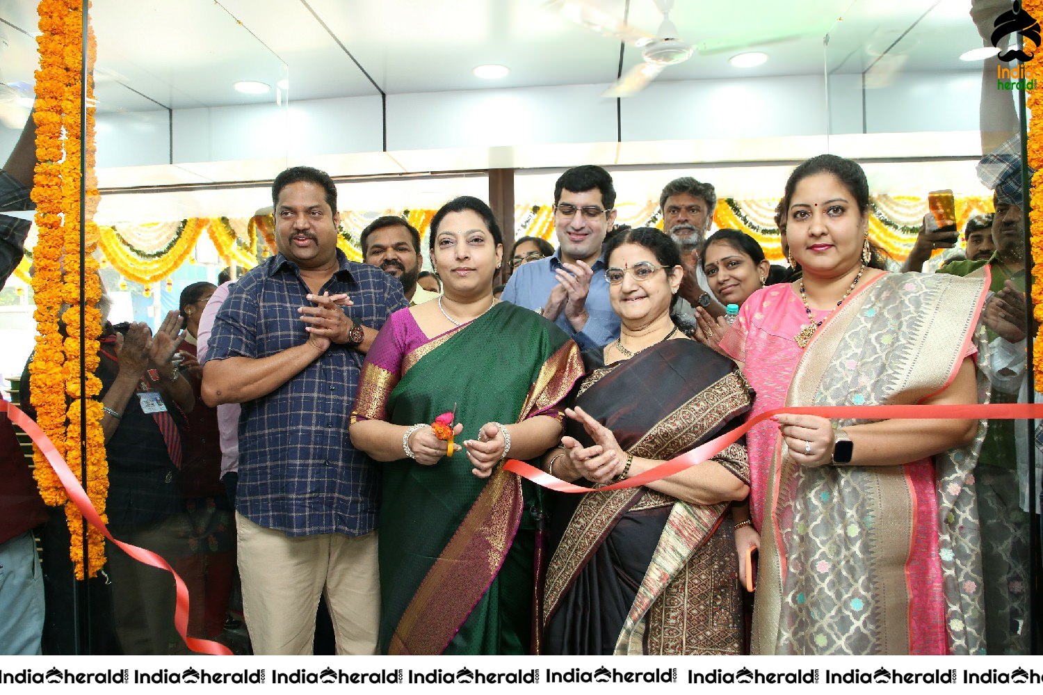 Nandamuri Vasundhara Inaugurates Pure O Natural outlet at KPHB Set 1