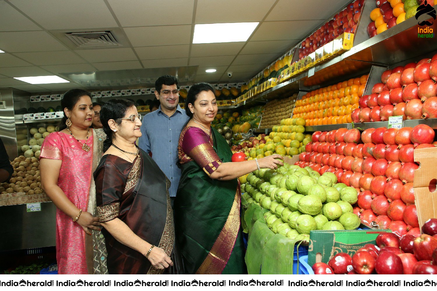 Nandamuri Vasundhara Inaugurates Pure O Natural outlet at KPHB Set 1