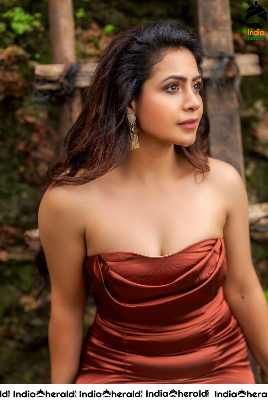 Nandini Rai Sizzling Hot Photos Collection Set 1