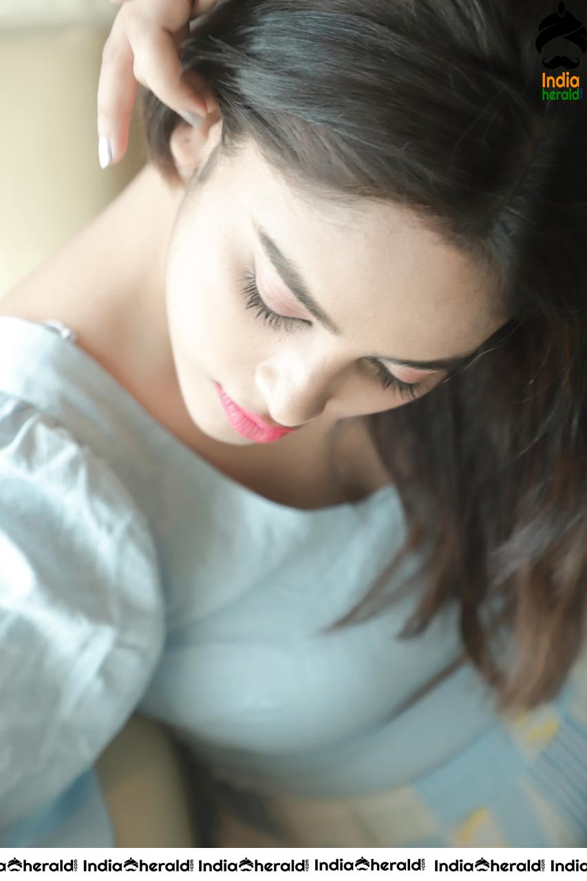 Nandita Swetha Hot Photoshoot Seducing Stills