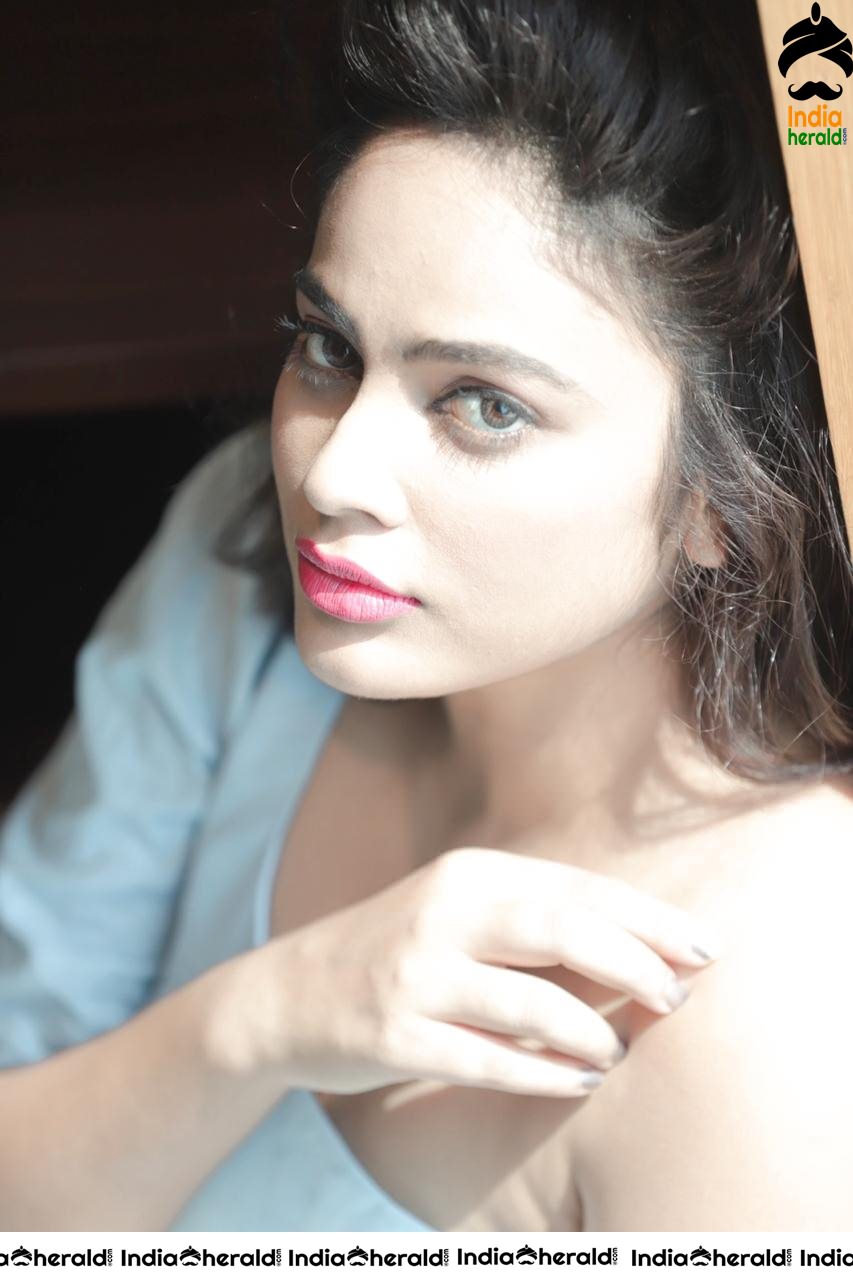 Nandita Swetha Hot Photoshoot Seducing Stills