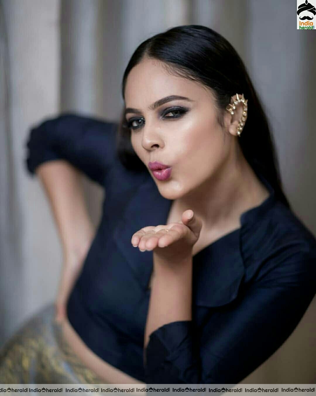 Nandita Swetha Smoking Hot Photoshoot