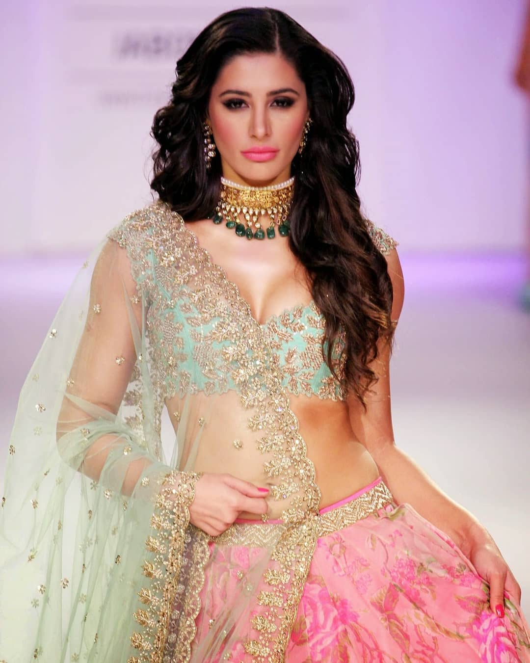 Nargis Fakhri Sexiest Cleavage At Lakme Fashion Week