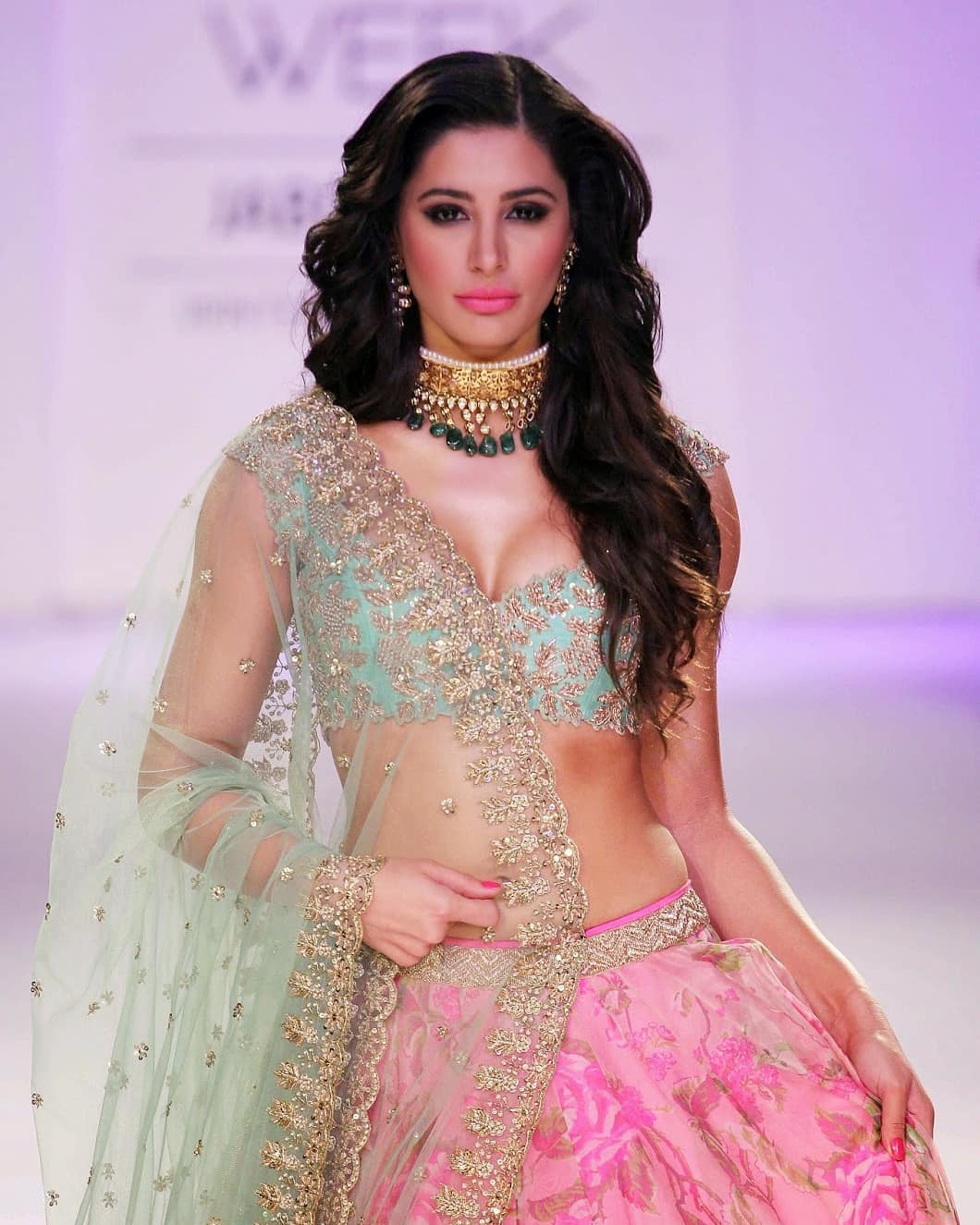 Nargis Fakhri Sexiest Cleavage At Lakme Fashion Week