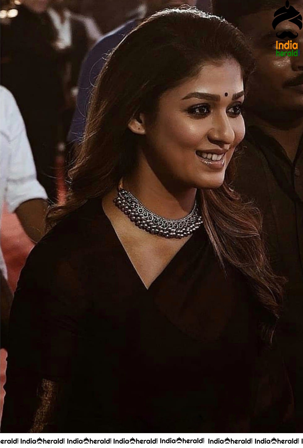 Nayantara Hot in Saree at Zee Cine Awards 2020