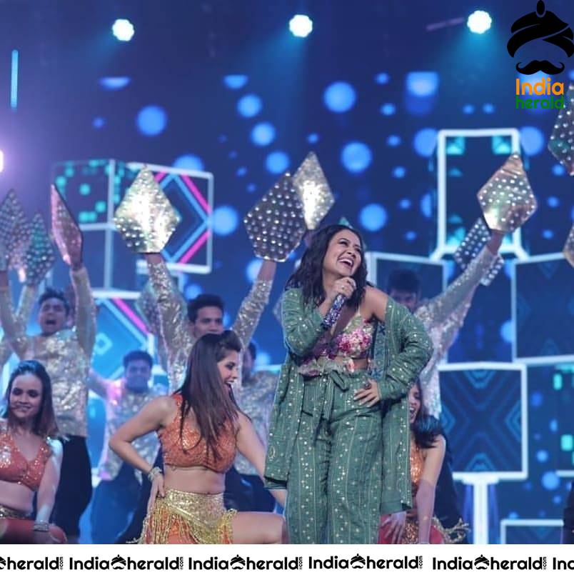 Neha Kakkar Snapped At Green Carpet IIFA 2019 Awards