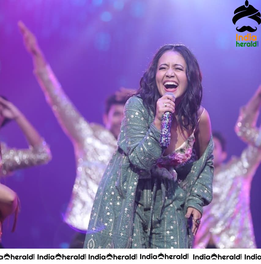 Neha Kakkar Snapped At Green Carpet IIFA 2019 Awards