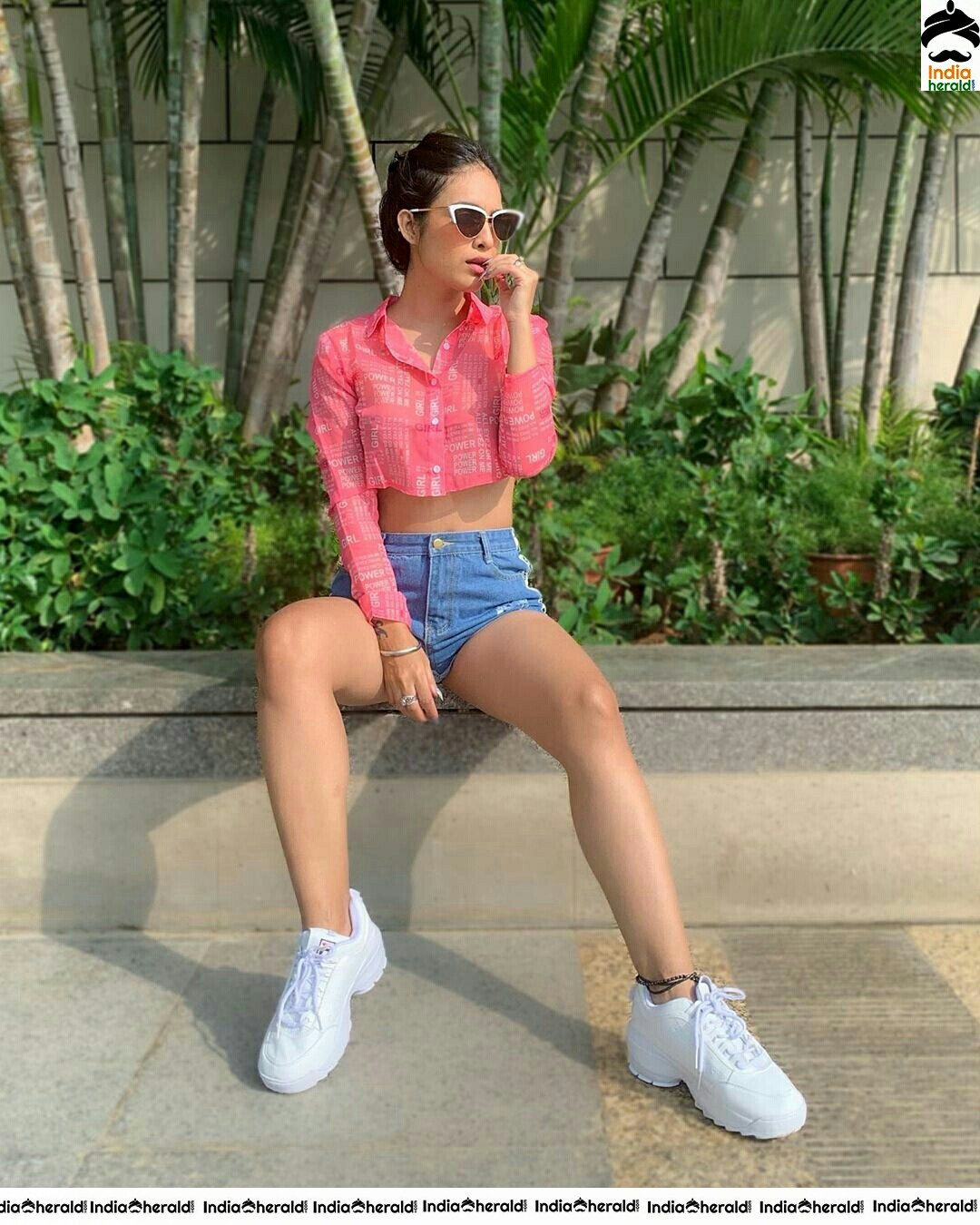 Neha Malik Hot Thighs Shows And Sexy Midriff In These Photo Shoot Set 1