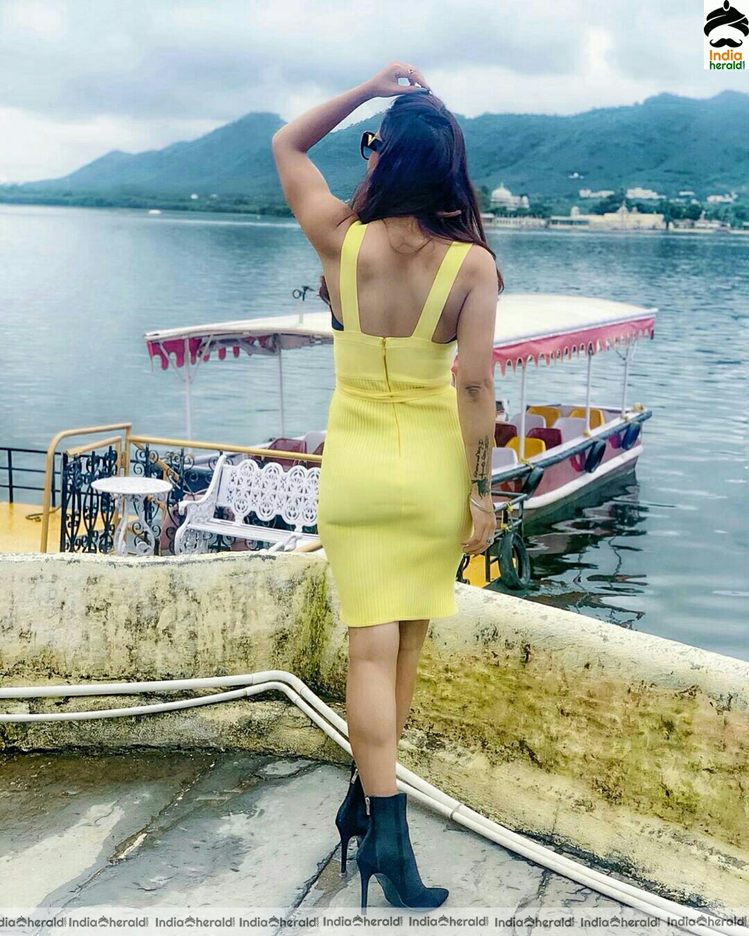 Neha Malik Looking gorgeous and resplendent in yellow
