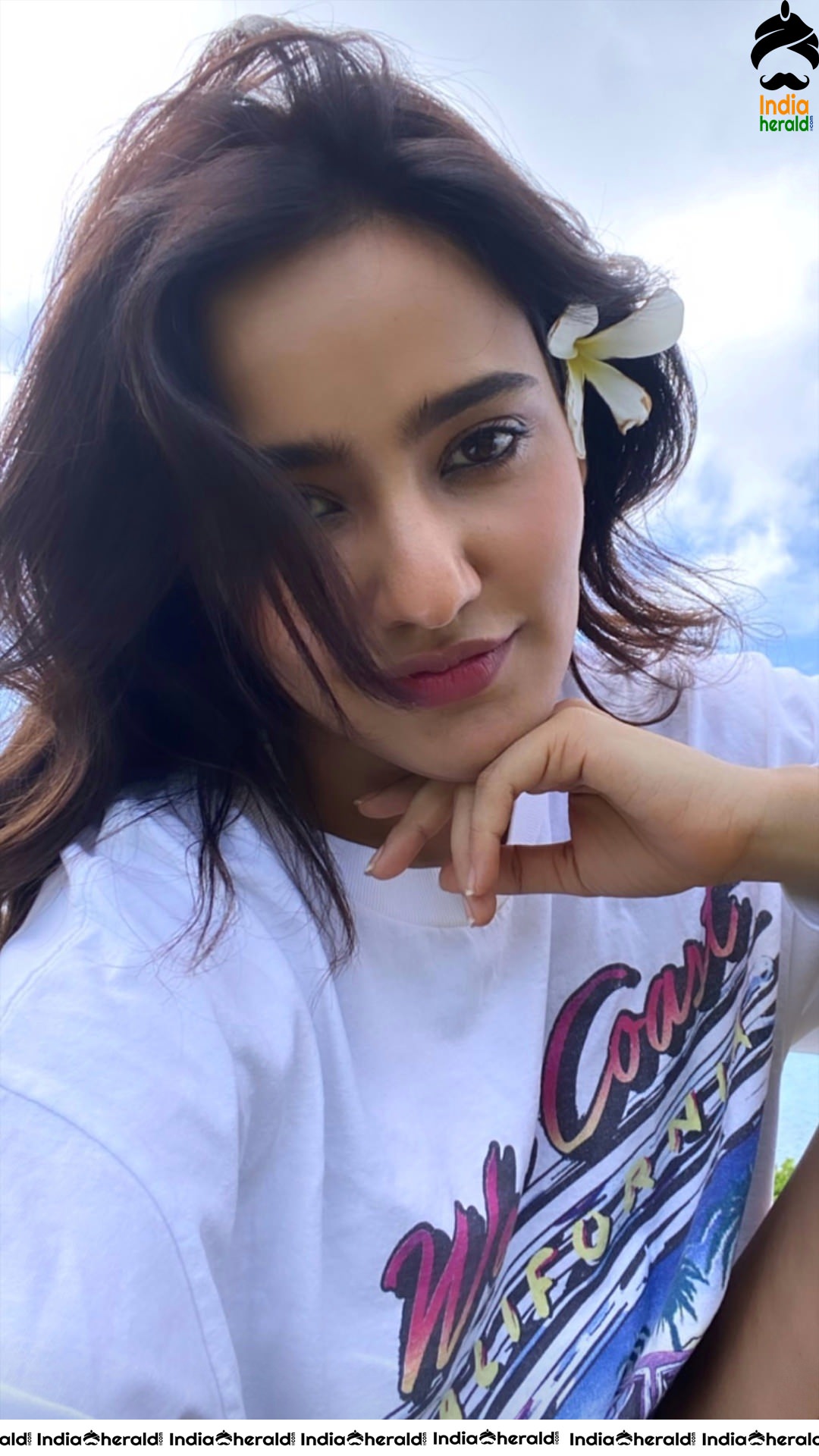 Neha Sharma Latest Red Hot Photos