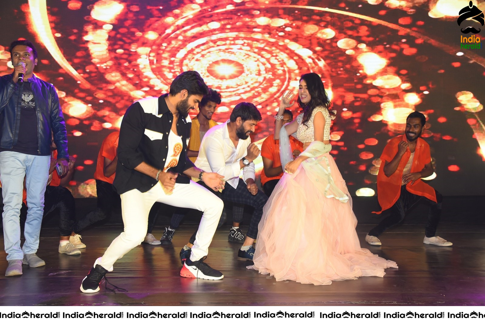 Neha Solanki and Karthikeya dances on the Stage at 90ML event Set 1