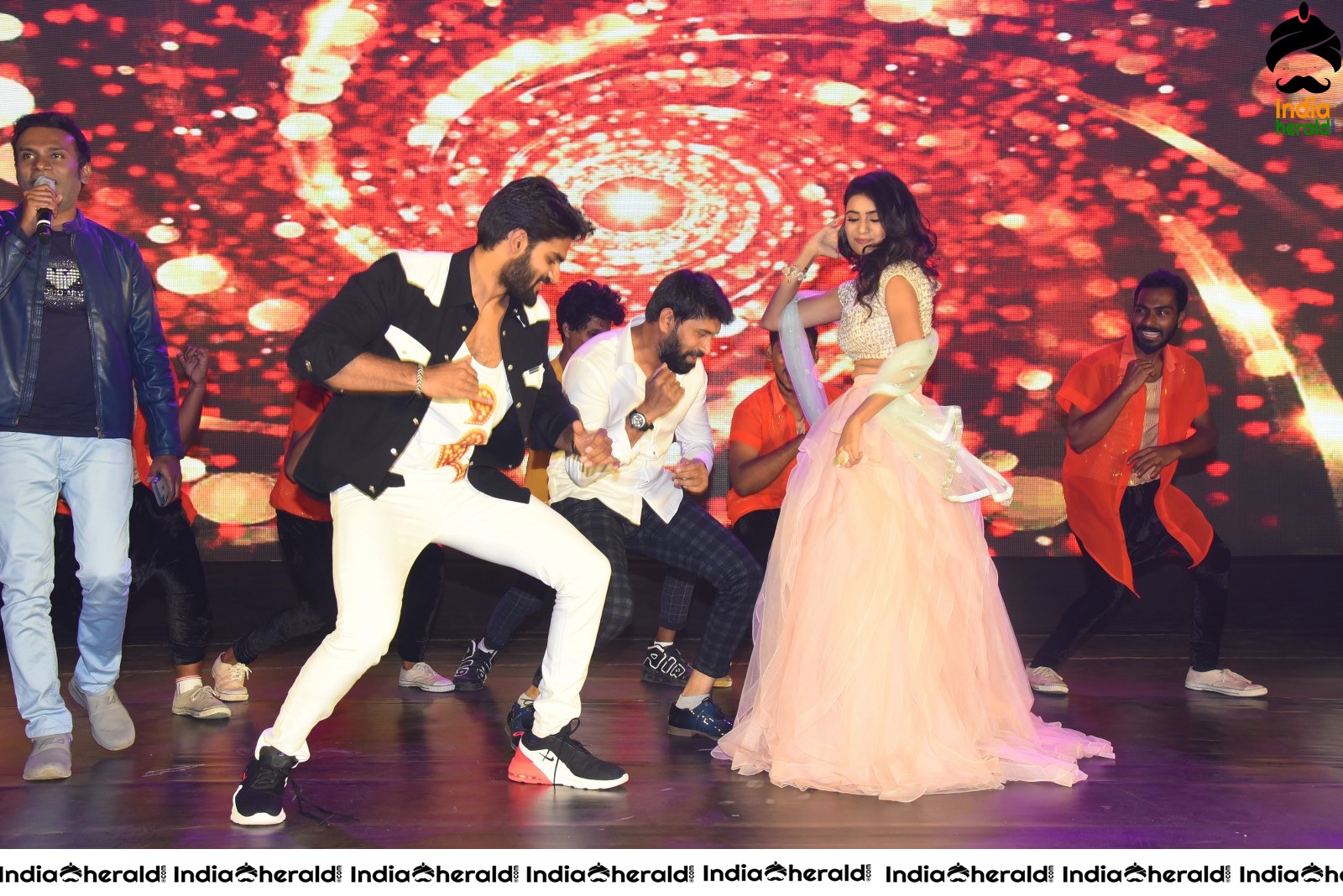 Neha Solanki and Karthikeya dances on the Stage at 90ML event Set 2