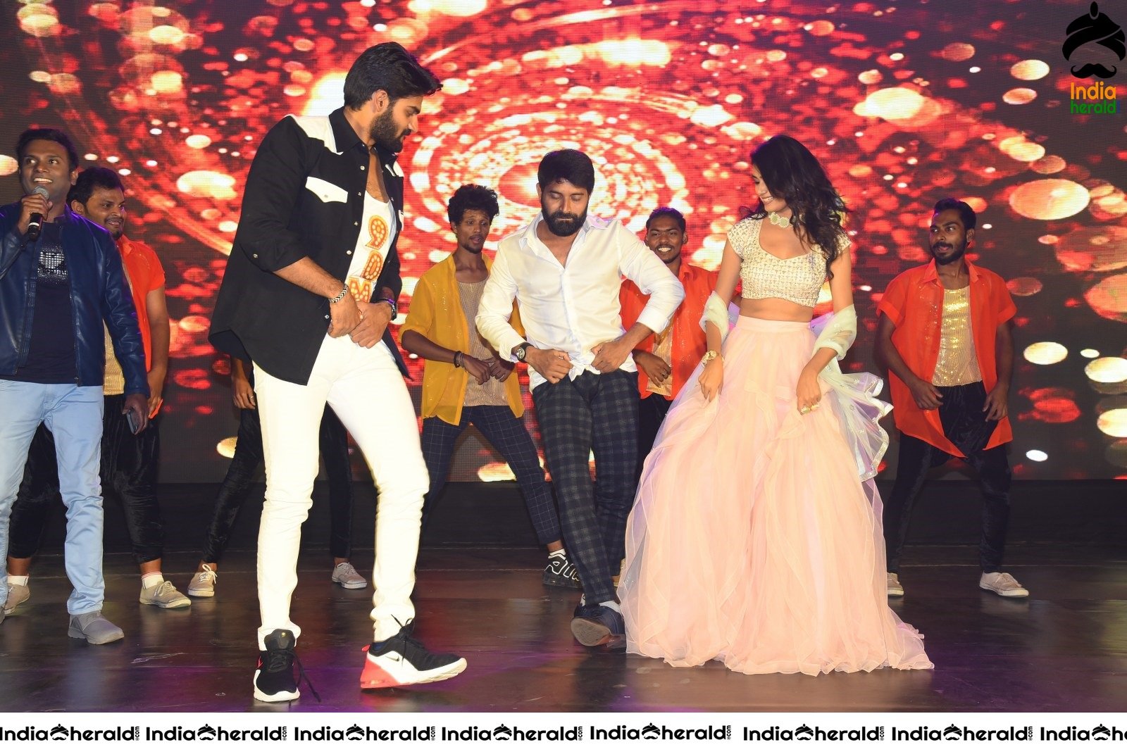 Neha Solanki and Karthikeya dances on the Stage at 90ML event Set 2