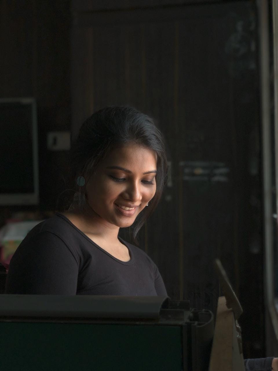 News Reader Dhivya Duraisamy Hot Photos Set 1