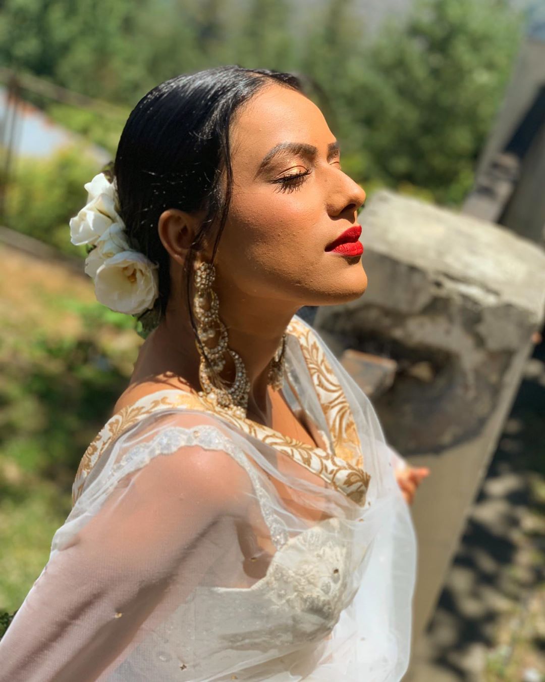 Nia Sharma Dizzling Hot Saree Photos