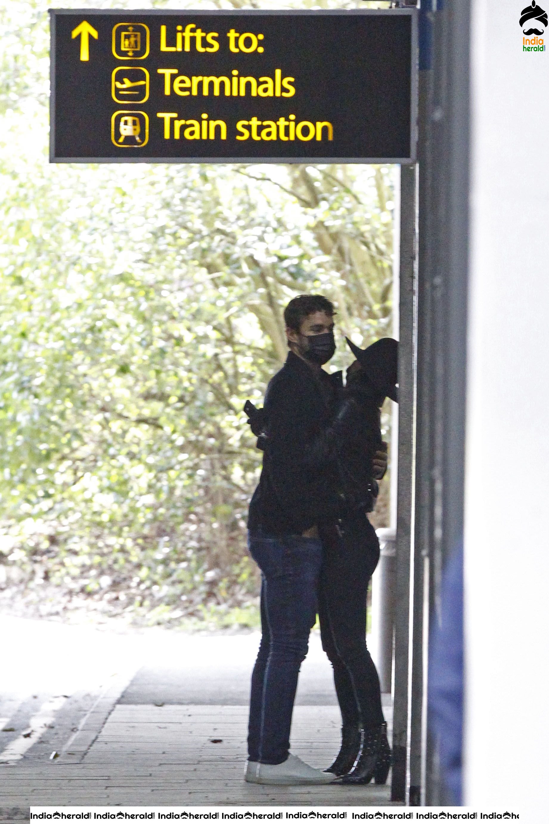 Nicole Scherzinger Flying out of Heathrow Airport due to Corona Virus Lockdown