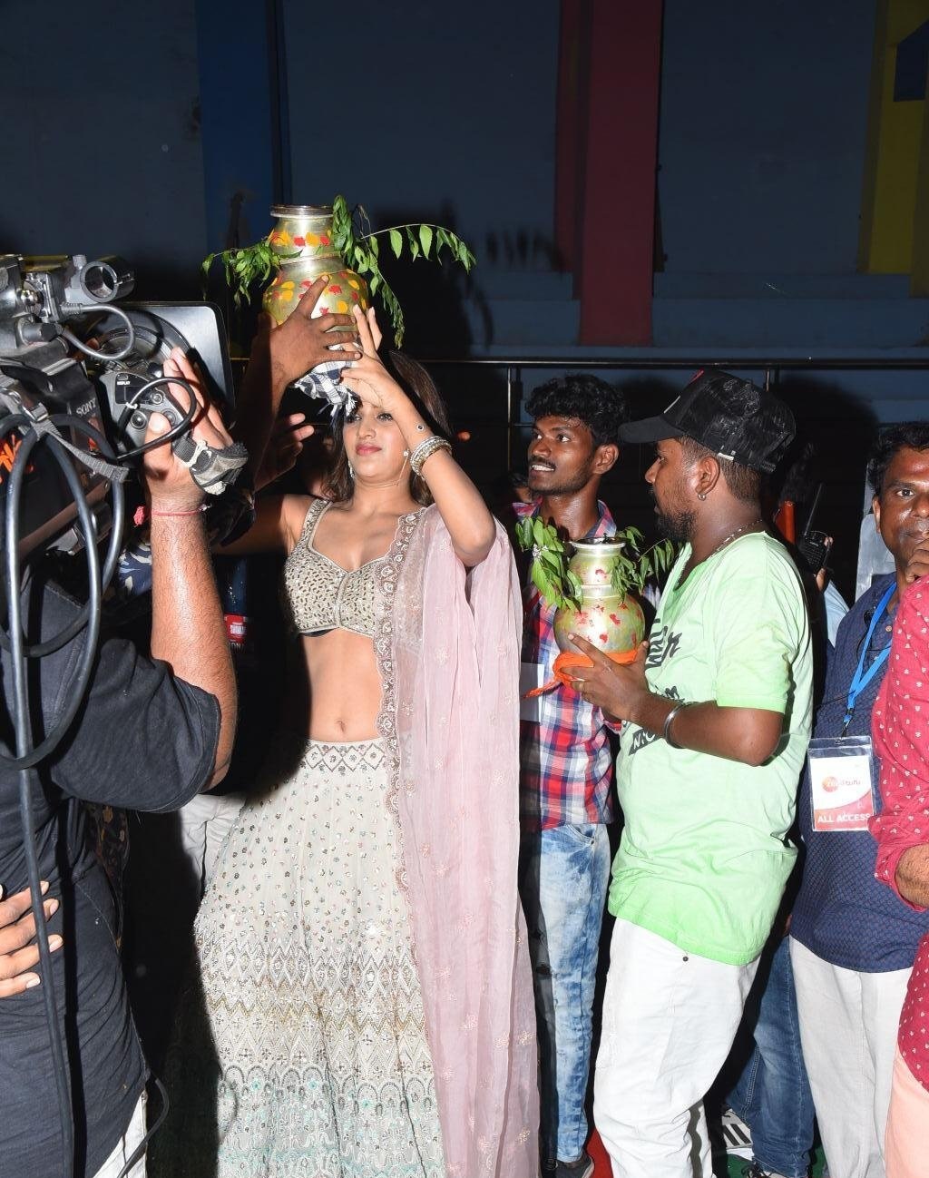 Niddhi Agerwal Hot Show At Ismart Shankar Movie Bonalu Public Event