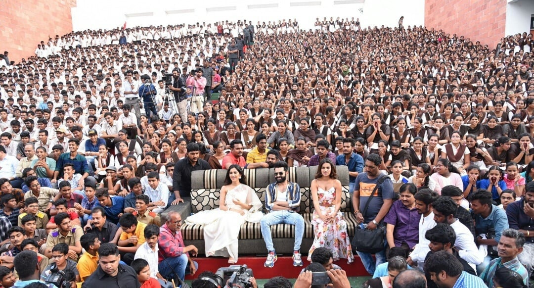 Niddhi Agerwal Ram And Nabha Natesha Watching Match With Fans