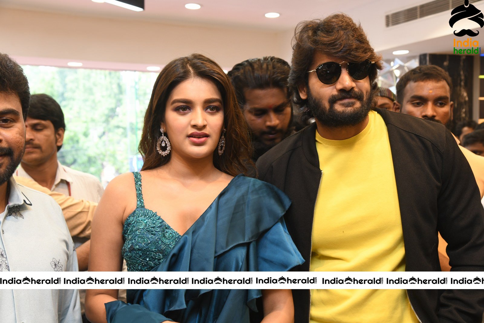 Nidhhi Agerwal launch KLM Shopping mall at Secunderabad Set 4