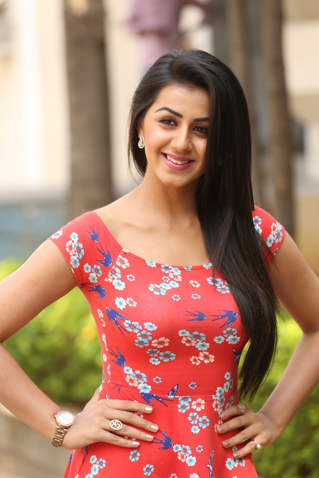 Nikki Galrani In A Pink Short Frock During A Press Set 1