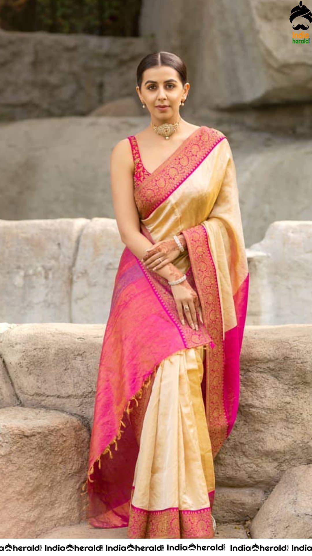 Nikki Galrani Latest Hot Candid Clicks Set 3