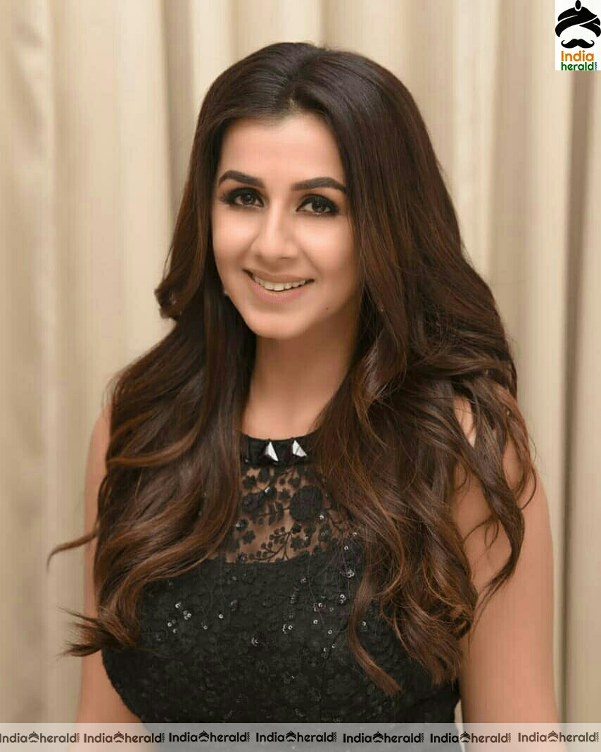 Nikki Galrani slaying it in black