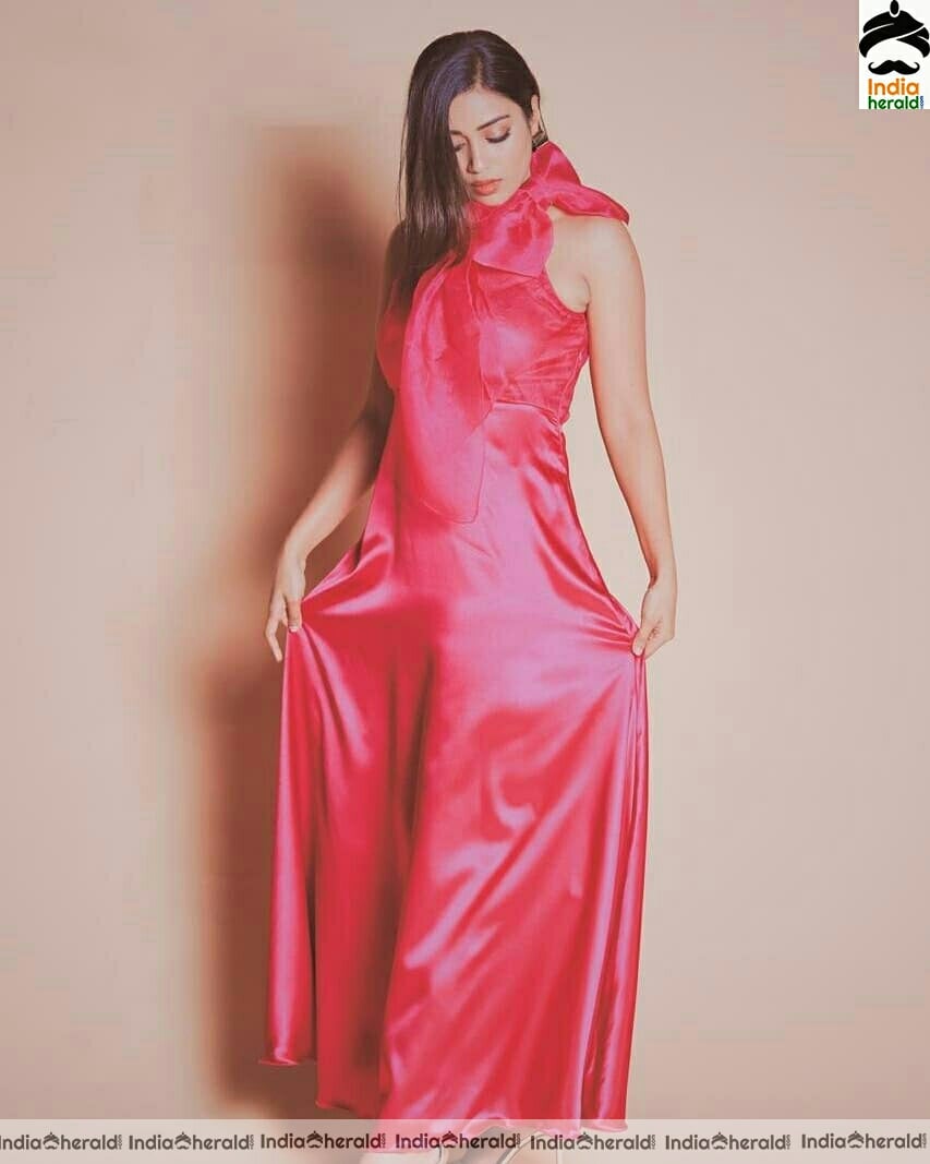 Nivetha Pethuraj Hot and Cute Pink photoshoot